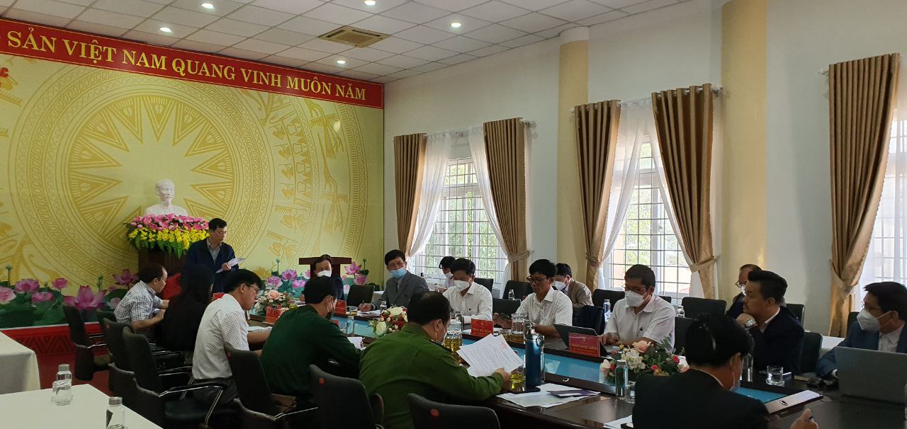 Buổi làm việc giữa Ban Thường vụ Huyện ủy Krông Pắc và MCC Group